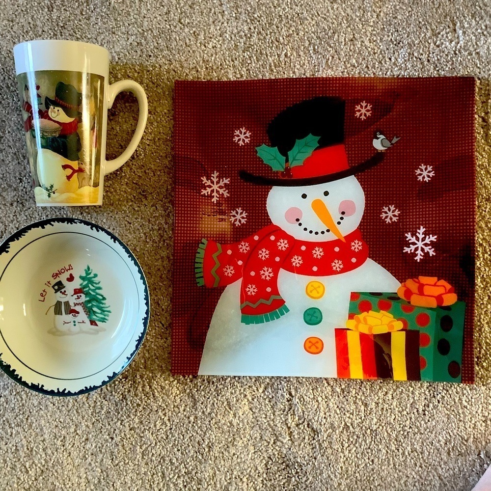 💜3/$30 Three piece Let it Snow Collection, Glass Platter, Tall Mug, Bowl NWOT